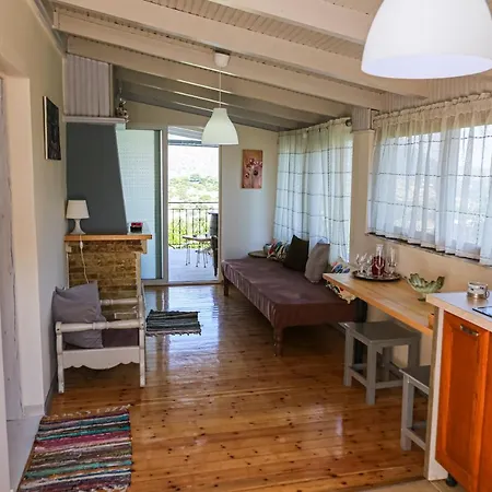 Alonia Appartement Himarë